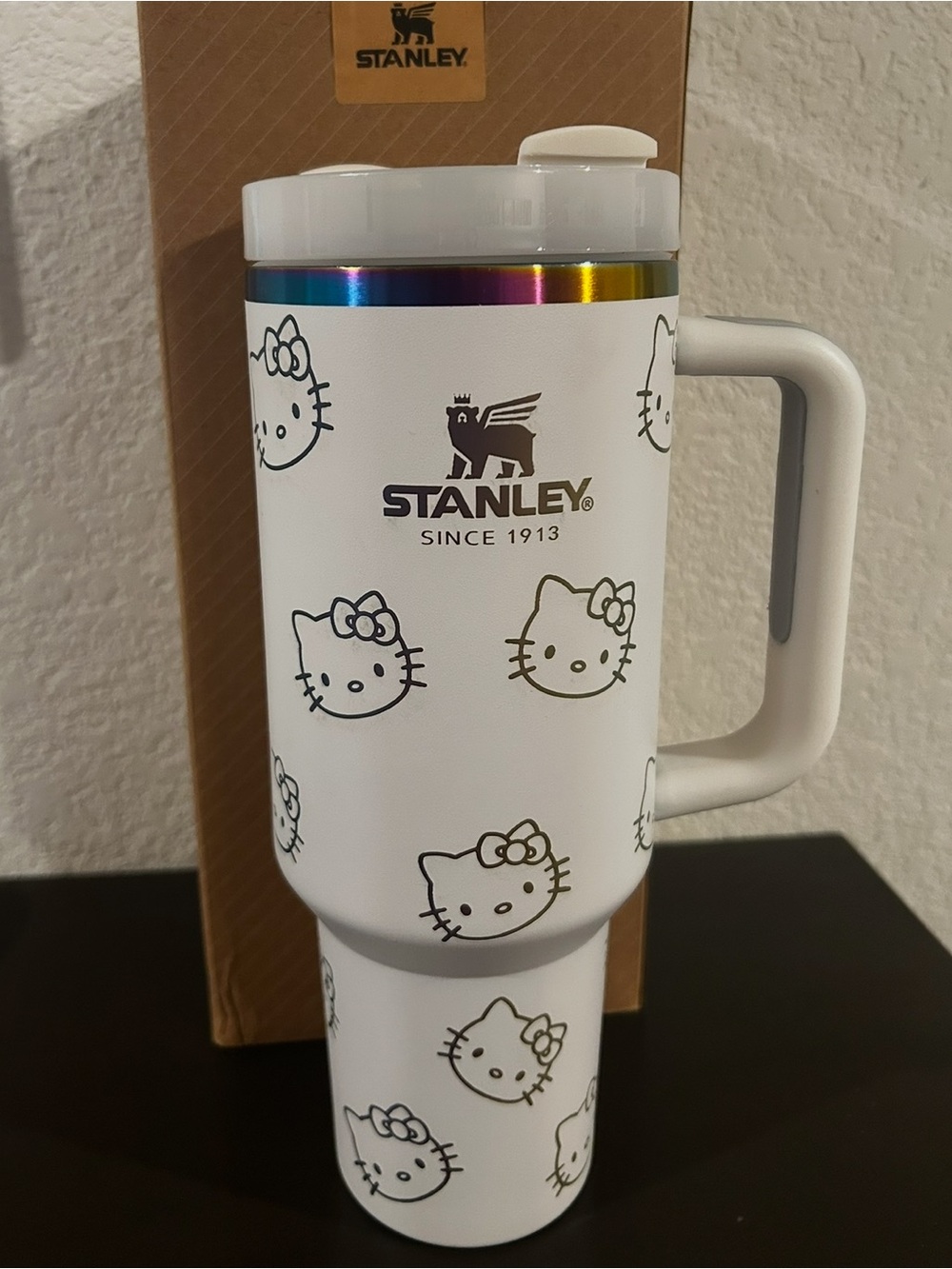 Stanley, Hello Kitty, White & Rainbow Chrome, 40oz, New
